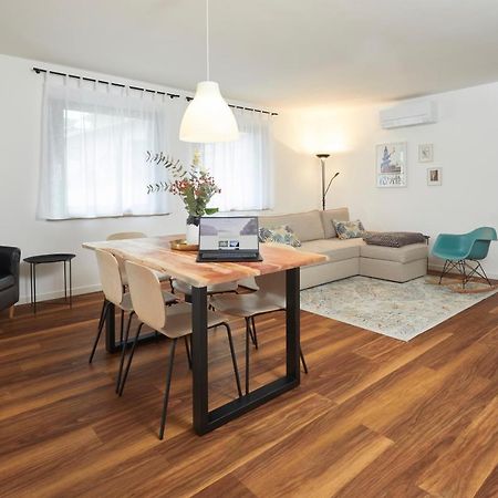 La Casa Di Riva Leilighet Eksteriør bilde